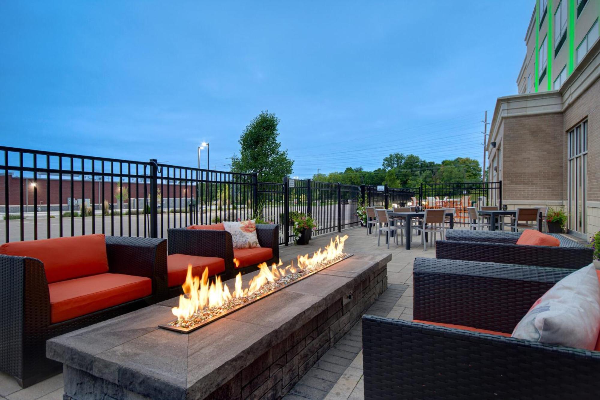 Holiday Inn Grand Rapids North - Walker By Ihg Kültér fotó